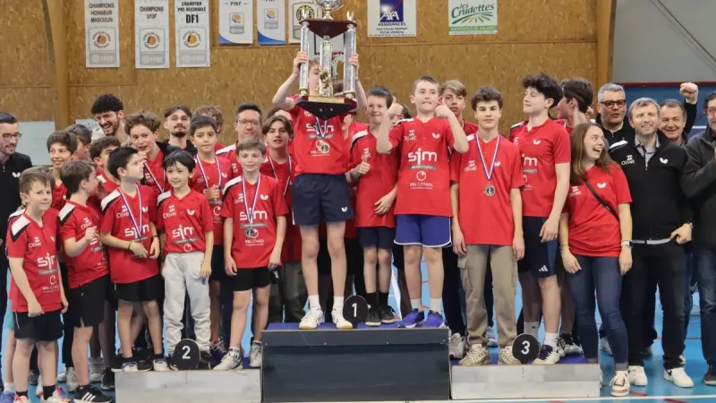 Podium des équipes d'Olivet TT lors des interclubs